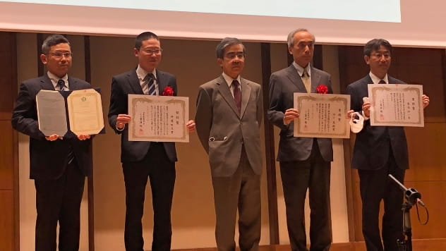 2021年日本農薬学会業績賞（研究）の授賞式の様子